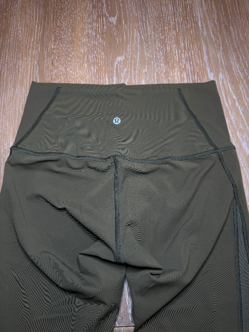 Lululemon Minimalist Crop Legging in dark olive/olive green